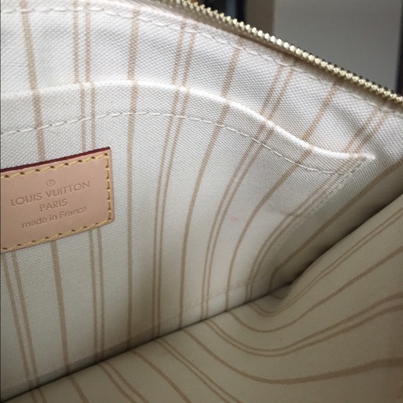 SOLD! Louis Vuitton Damier Azur Wrislet - Picture 2 of 4