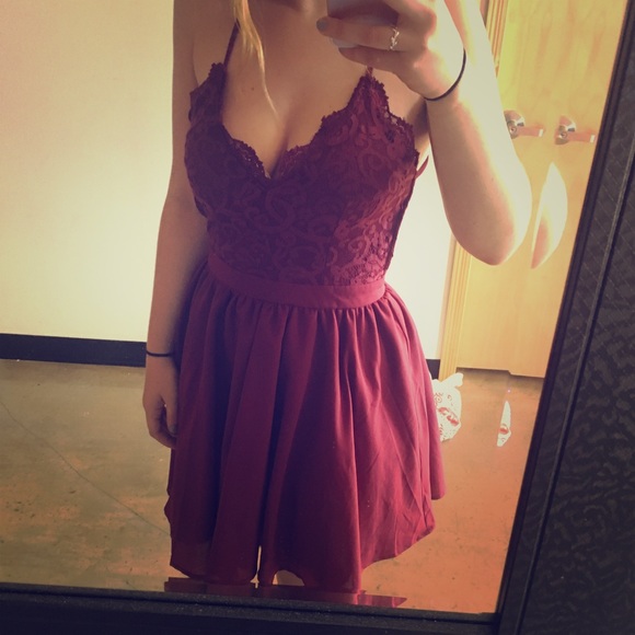 Beautiful Tobi formal dress with tags