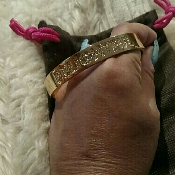 ♠🆕Kate Spade New York"Delightful" Bangle Bracelet - Picture 3 of 4