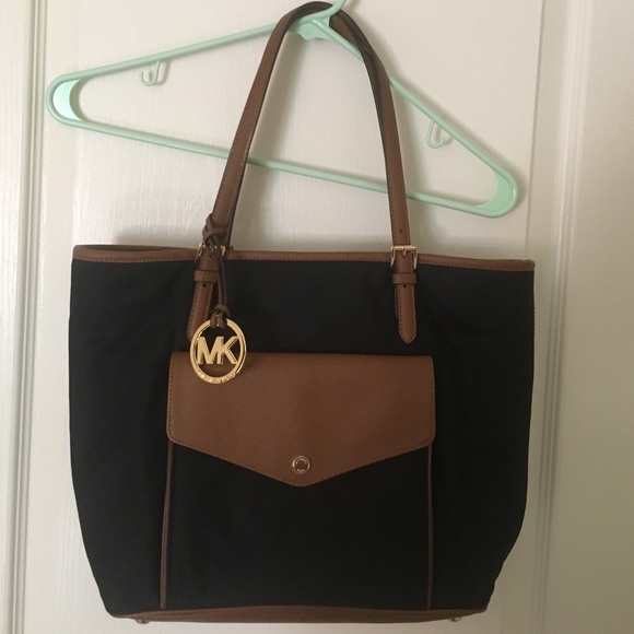Michael kors tote bag