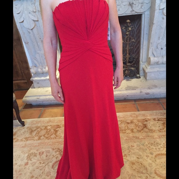 Carmen Marc Valvo Evening Gown - Picture 1 of 4