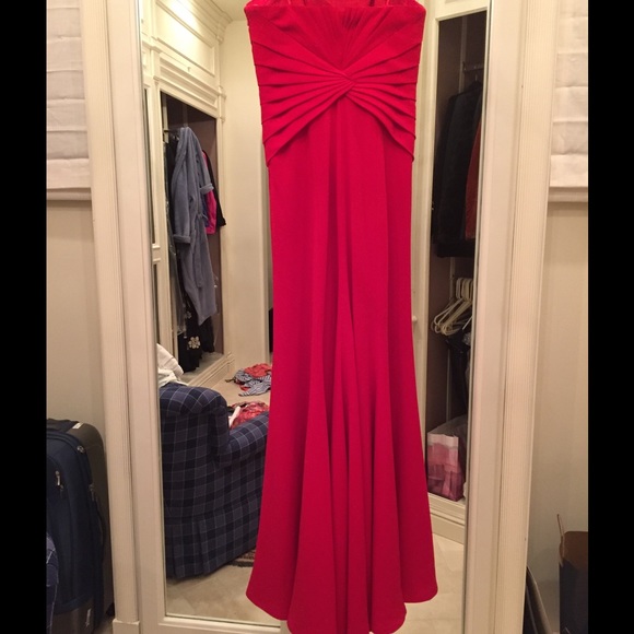 Carmen Marc Valvo Evening Gown - Picture 2 of 4