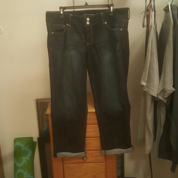 American Eagle cropped jeans