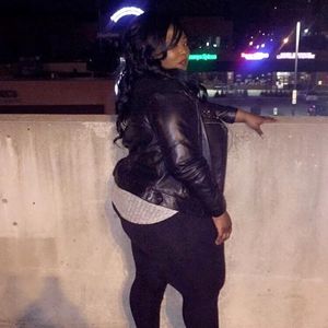 Meet your Posher, Crystal