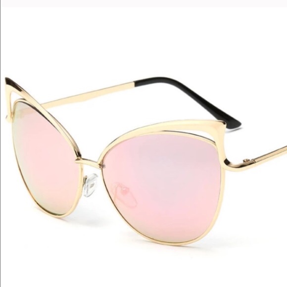 Sunglasses 😎
