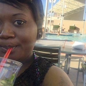 Meet your Posher, Carole