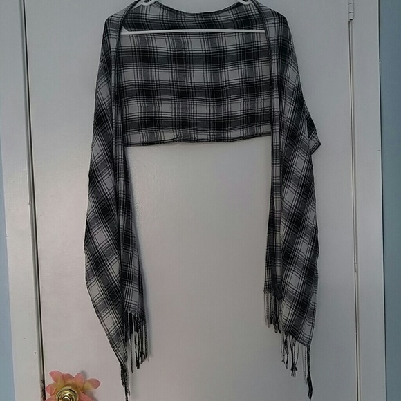 Black and White Plaid Scarf
