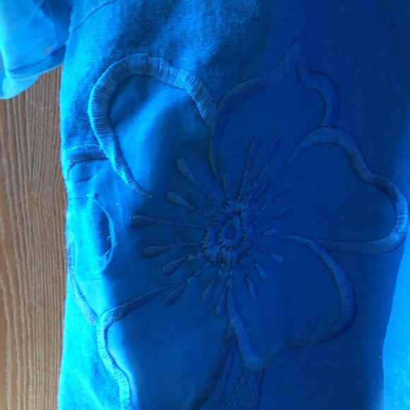 Top🎀❤️️ - Picture 2 of 4