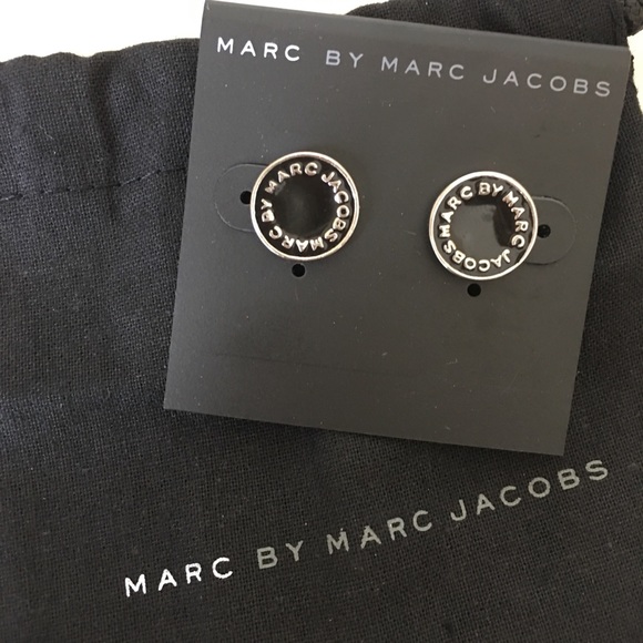 MARC BY MARC JACOBS Black stud earrings