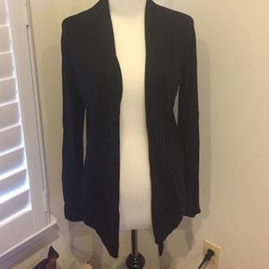 Express M black sweater