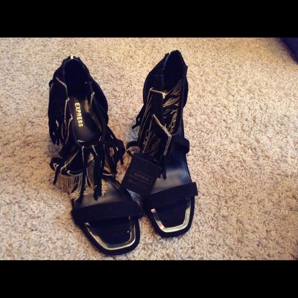 Black and Gold sexy heels - Picture 3 of 6