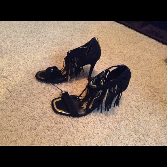 Black and Gold sexy heels - Picture 6 of 6