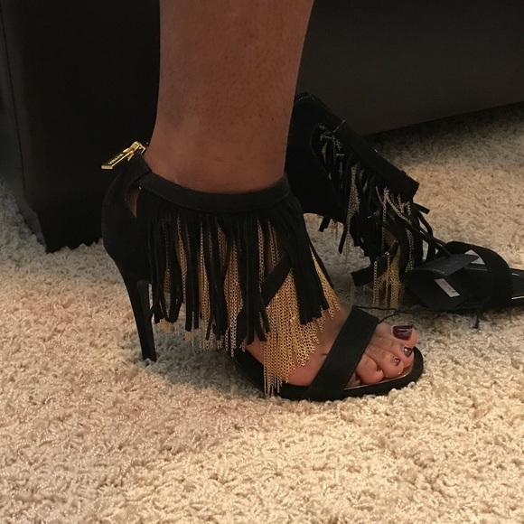 Black and Gold sexy heels - Picture 2 of 6