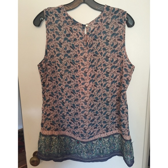 BOUTIQUE | Paisley Printed Top - Picture 3 of 3