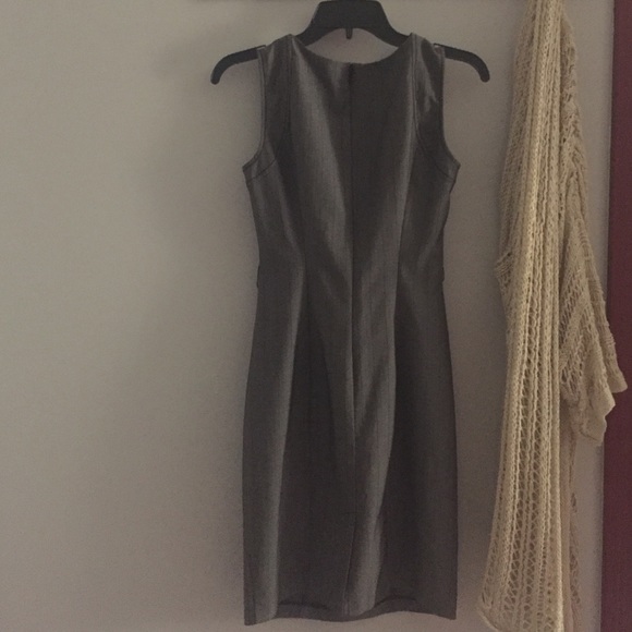 Grey Dress 👗🌻✨ - Picture 4 of 4