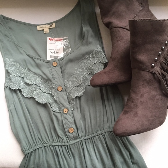 ❌SOLD❌-Gray Charlotte Russe Jenna Style Boots - Picture 3 of 4