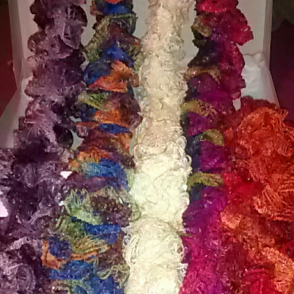 HANDMADE SCARFS - Picture 4 of 4