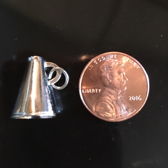 Sterling charm - Picture 2 of 2