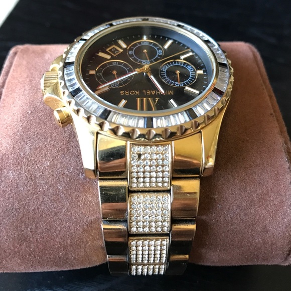 Michael Kors Everest Gold Watch - Picture 4 of 4
