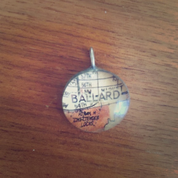 Ballard, Seattle pendant