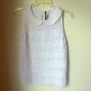 🔴Kensie White Scalloped Sleeveless Top