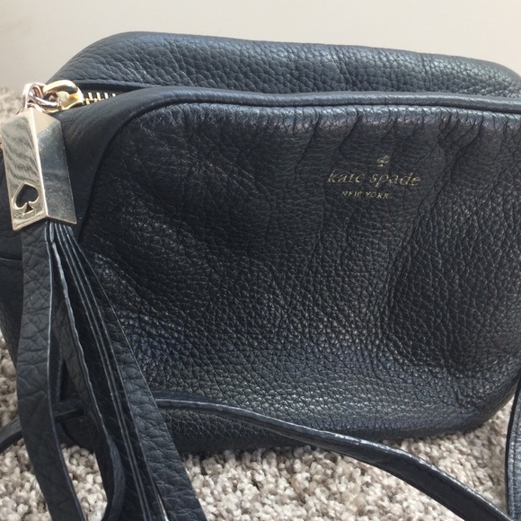 Kate Spade cross body small purse.