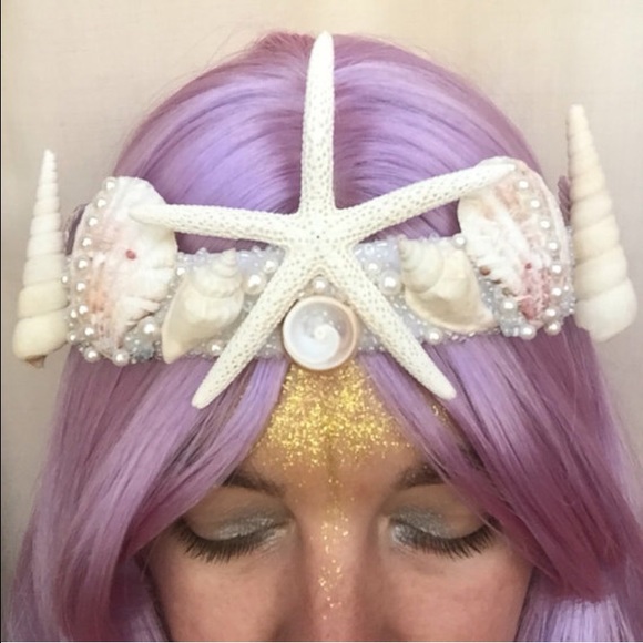 Nasty Gal Accessories - *SOLD* Pearly Mermaid Crown