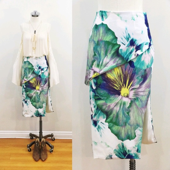 [ isla ] NWT silk floral watercolor print skirt - Picture 2 of 4