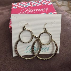 Premier Designs earrings Jane