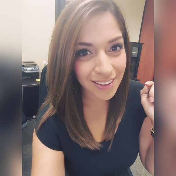 Meet your Posher, Sonia