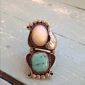Turquoise and pearl ring.