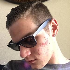 Meet your Posher, Taylor