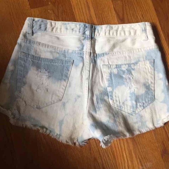 Shorts - Picture 2 of 2