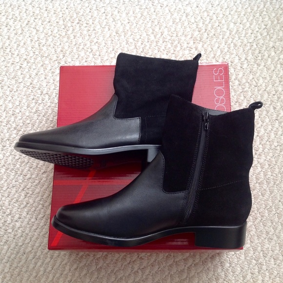 REDUCED! NWOT Aerosoles Black Mid-Calf Boots