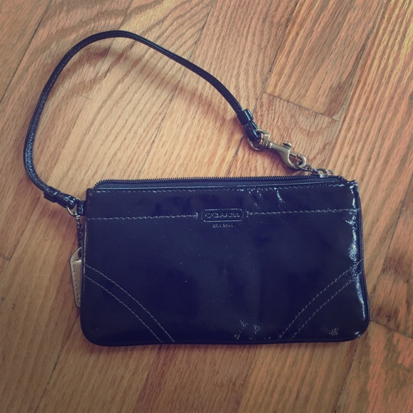 Coach wristlet, black