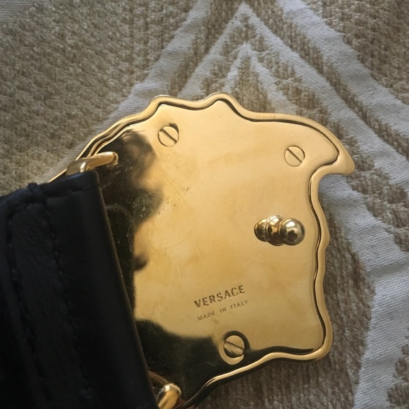 Black and Gold Versace Men\'s belt