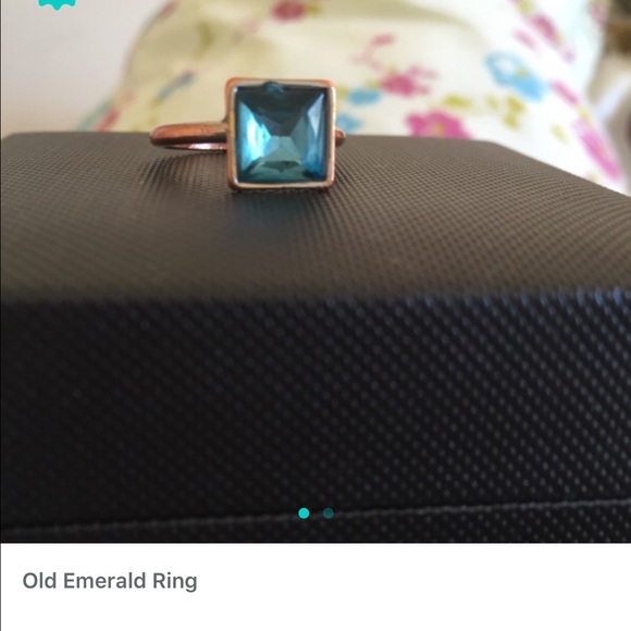 Old Emerald ring