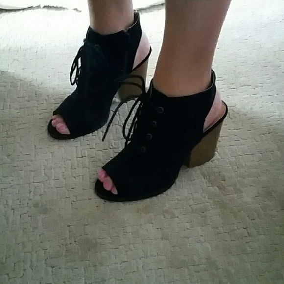 LAST PAIR! 🎉2XHP Best in Gifts 11/10🎉 - Picture 4 of 4