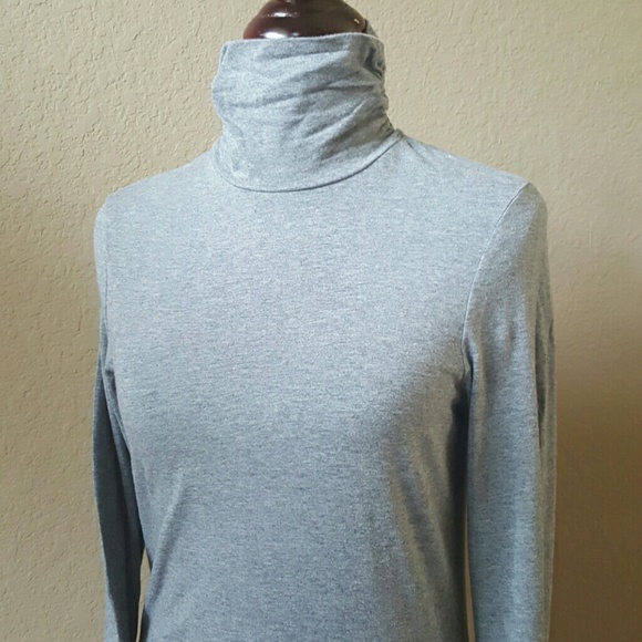 Geoffrey Beene Gray Turtleneck - Picture 2 of 4