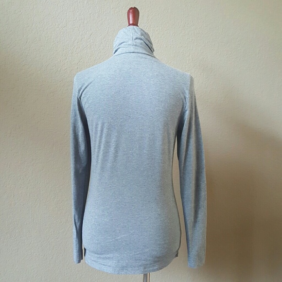 Geoffrey Beene Gray Turtleneck - Picture 3 of 4