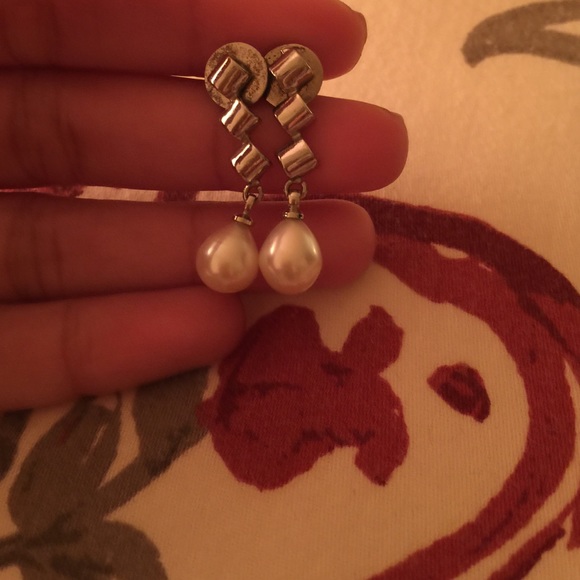 Pearl drops - Picture 2 of 4