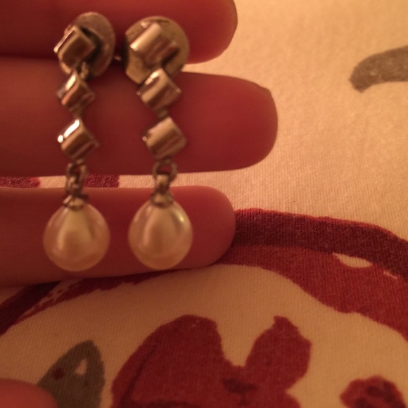 Pearl drops - Picture 3 of 4