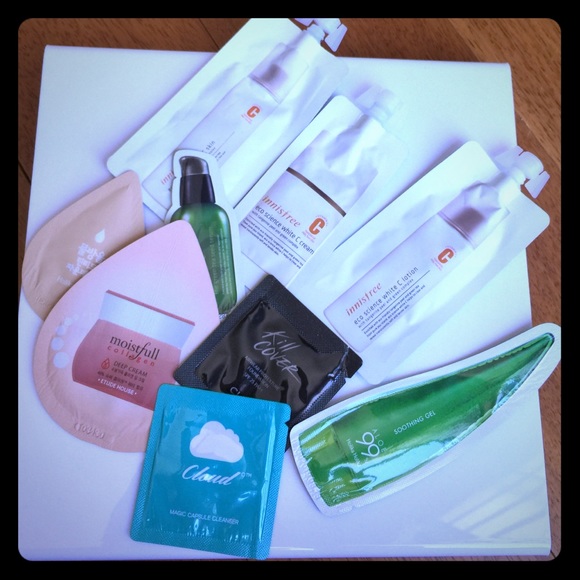 Korean Sample lot + deluxe innisfree samples