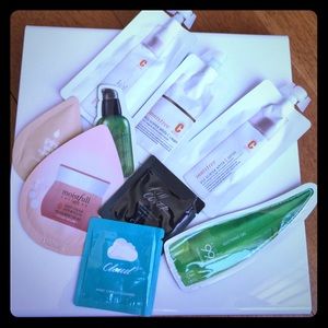 Korean Sample lot + deluxe innisfree samples