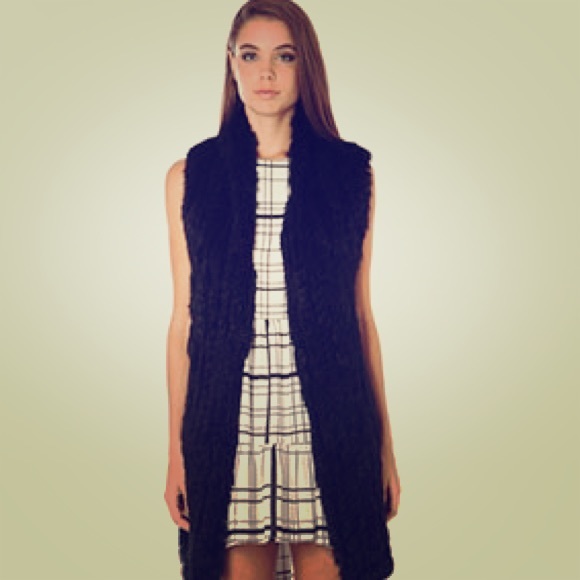 Rabbit fur hi low vest with pockets NWT - Picture 2 of 4