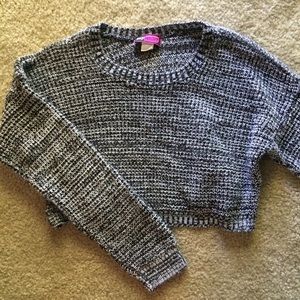 Gray loose crop sweater