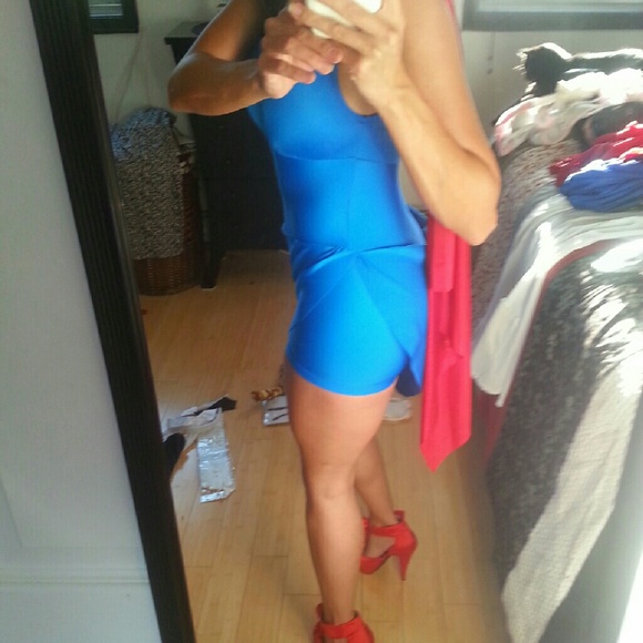 Wonder Woman/ Supergirl Superhero Costume - Picture 3 of 5