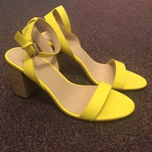 Aldo yellow strappy sandal