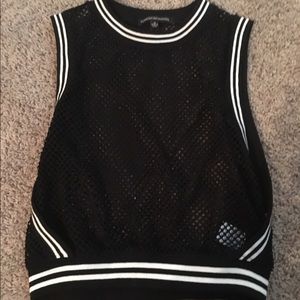 Mesh workout/casual top!