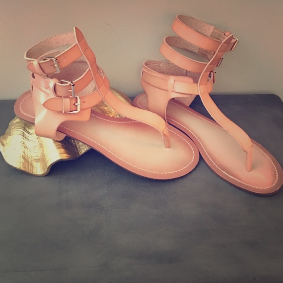 Adorable gladiator sandals. Size 9